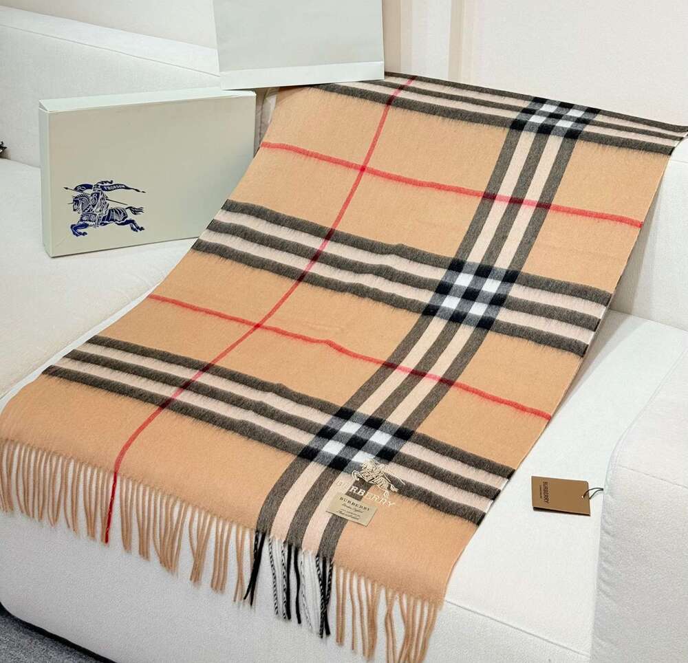Burberry Shawl - Picture 3 of 7